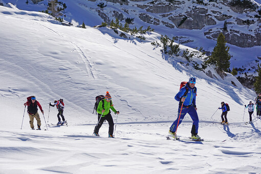 Eine Skitour inmitten der Winterlandschaft des Rofangebirges ist ein besonderes Erlebnis.